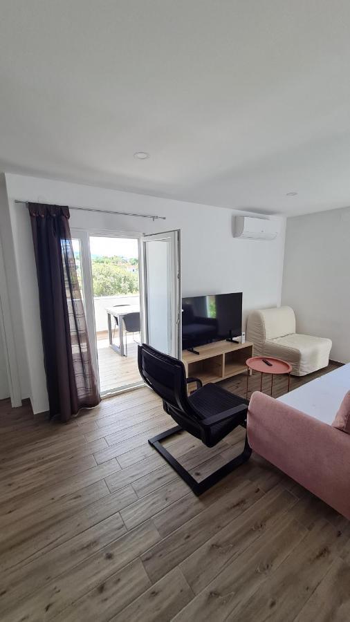 Apartmani Mlinar - One Bedroom Apartment With Seaview Grebaštica المظهر الخارجي الصورة